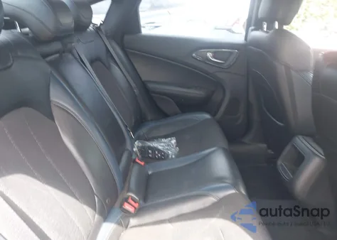 2015 Chrysler 200 S из США, поврежденный, VIN 1C3CCCBGXFN529987